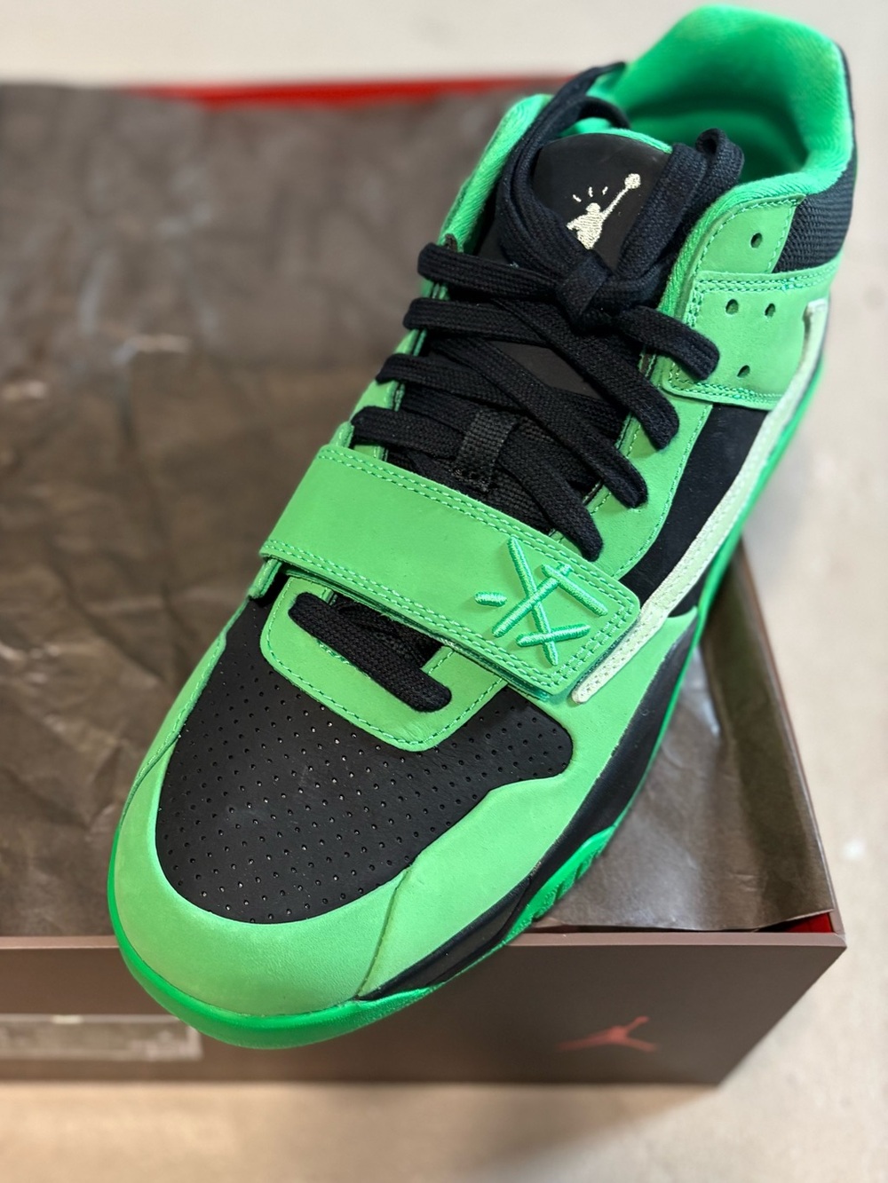 Jordan CJ1 T-Rexx 'Green Spark' by Travis Scott